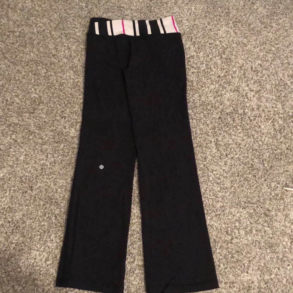 Lululemon yoga pants
